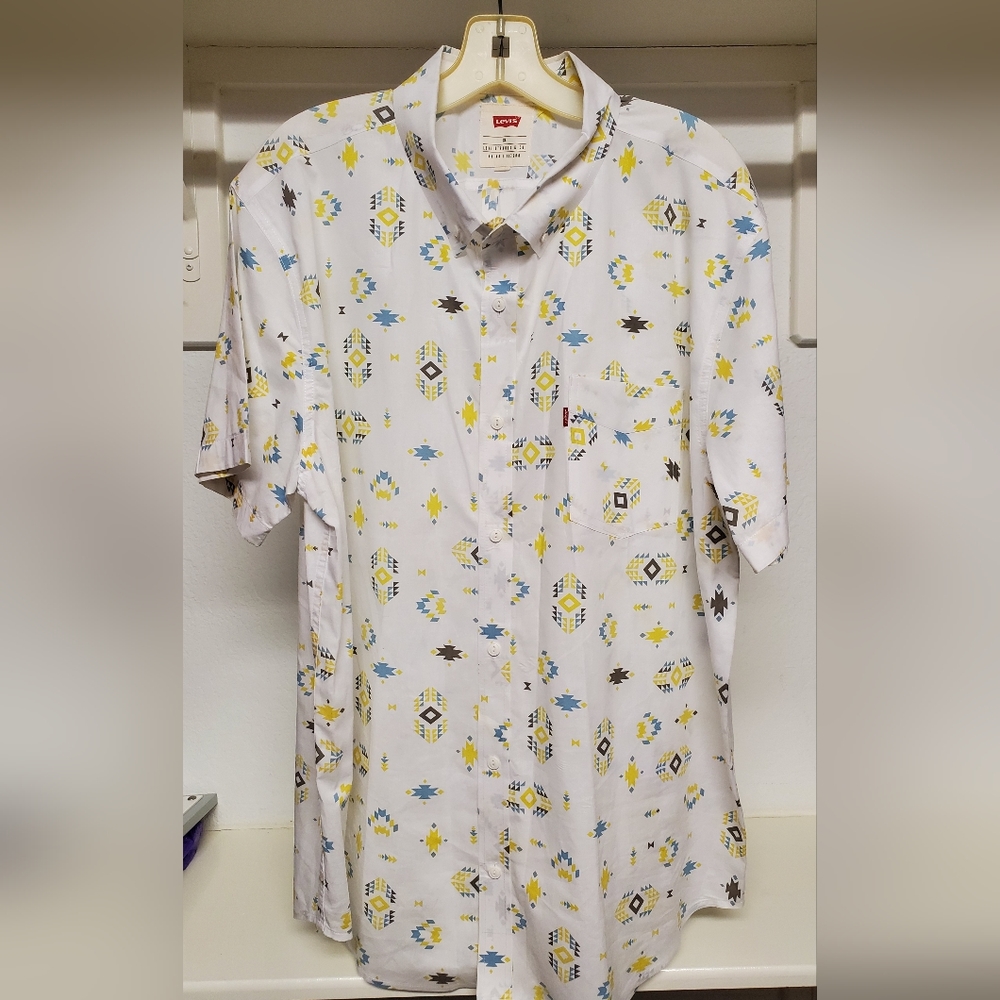 LEVI'S Men Short Sleeve Button Up~ SW Tribal Shirt, pocket~ Sz XL, X-Large. EUC!